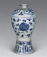 明中期 青花花卉梅瓶 -  - 瓷器工艺品(一) - 2006年第3期嘉德四季拍卖会 -收藏网