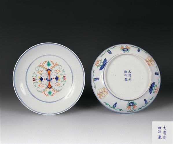 清光绪  青花五彩洋莲盘(一对) -  - 瓷器文玩 - 2006年瓷器文玩艺术品拍卖会 -收藏网