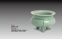 龙泉窑三足炉 -  - 瓷器 - 2010年大型精品拍卖会 -中国收藏网