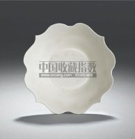 A QUATREFOIL WHITE‘DINGYAO’DISH -  - 中国瓷器工艺品 - 2011春季拍卖会 -收藏网