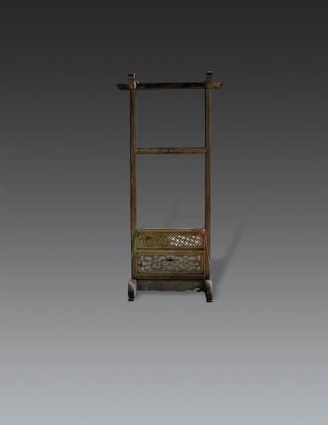 明晚期黄花梨兵器架