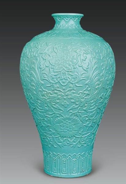 清绿松石釉刻瓷凤穿花纹梅瓶-历代瓷器-2008秋季艺术品拍卖会