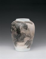 唐自强 松间图 新彩瓷瓶 -  - 近现代陶瓷（一） - 2010秋季拍卖会 -收藏网