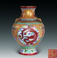 粉彩团龙锦地三羊尊 -  - 玉器杂项书画瓷器 - 上海鸿年2012秋季大型艺术品拍卖会 -收藏网