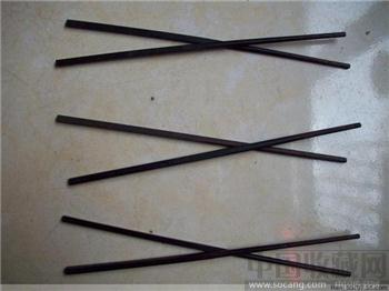 三双红木做的筷子-收藏网