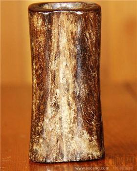 古化石笔筒-收藏网