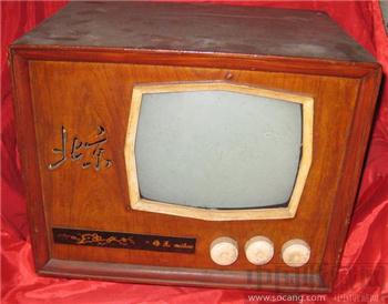 60年代我国自己产的老电视机-收藏网
