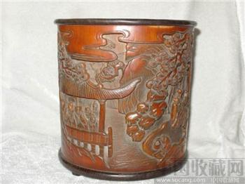 清中期竹雕刻人物纹笔筒-收藏网