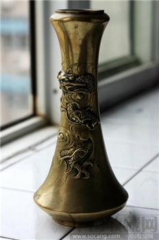 日本仁孝时期（清早期）鎏金高浮雕盘龙铜瓶 -收藏网
