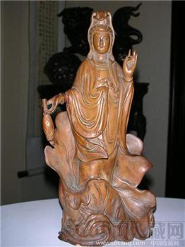 民国黄杨木雕“手持净瓶观音” -收藏网