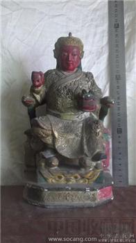在寺庙里被香火熏的老气的木雕武将菩萨，值得收藏-收藏网