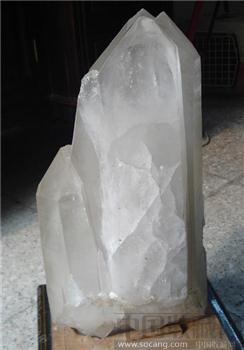 天然水晶原石重13公斤三柱体 -收藏网