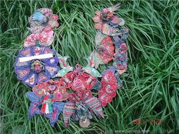 苗族传统老绣披肩-收藏网