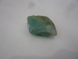 绿水晶石或萤石 -收藏网
