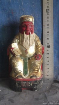 财神爷木雕像，直接在木头上油漆，胡子也是雕刻的 -收藏网
