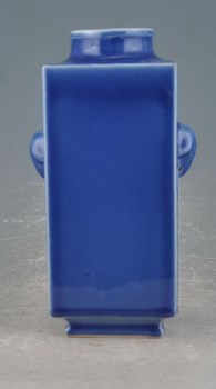 清乾隆霁蓝釉琮式瓶-收藏网