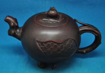 紫砂大师汪寅仙作品：石榴藤条多子多福紫砂壶-收藏网