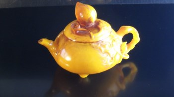 蜜蜡茶壶-收藏网